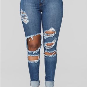 FASHIONNOVA BEACH BUM JEANS